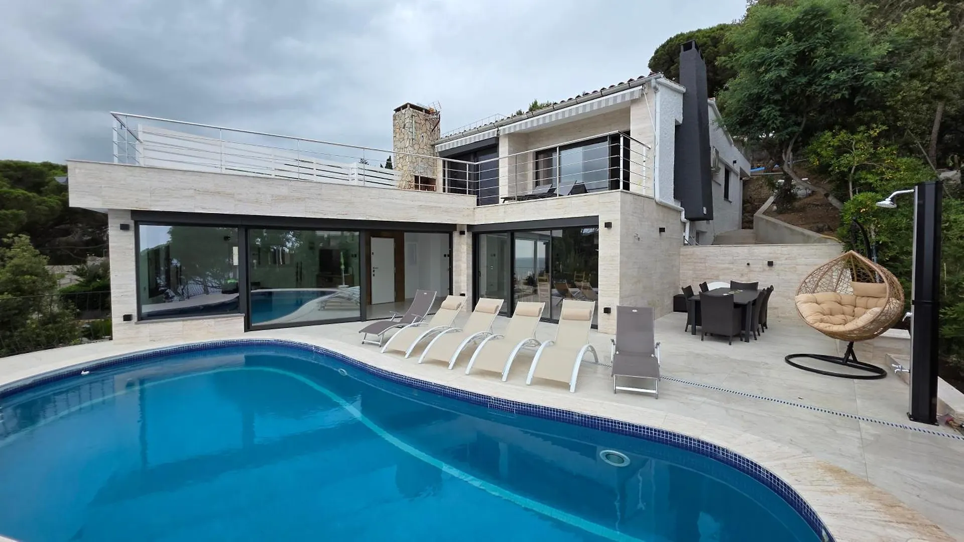Beachfront Villa - Comfort And Breathtaking Views Lloret de Mar
